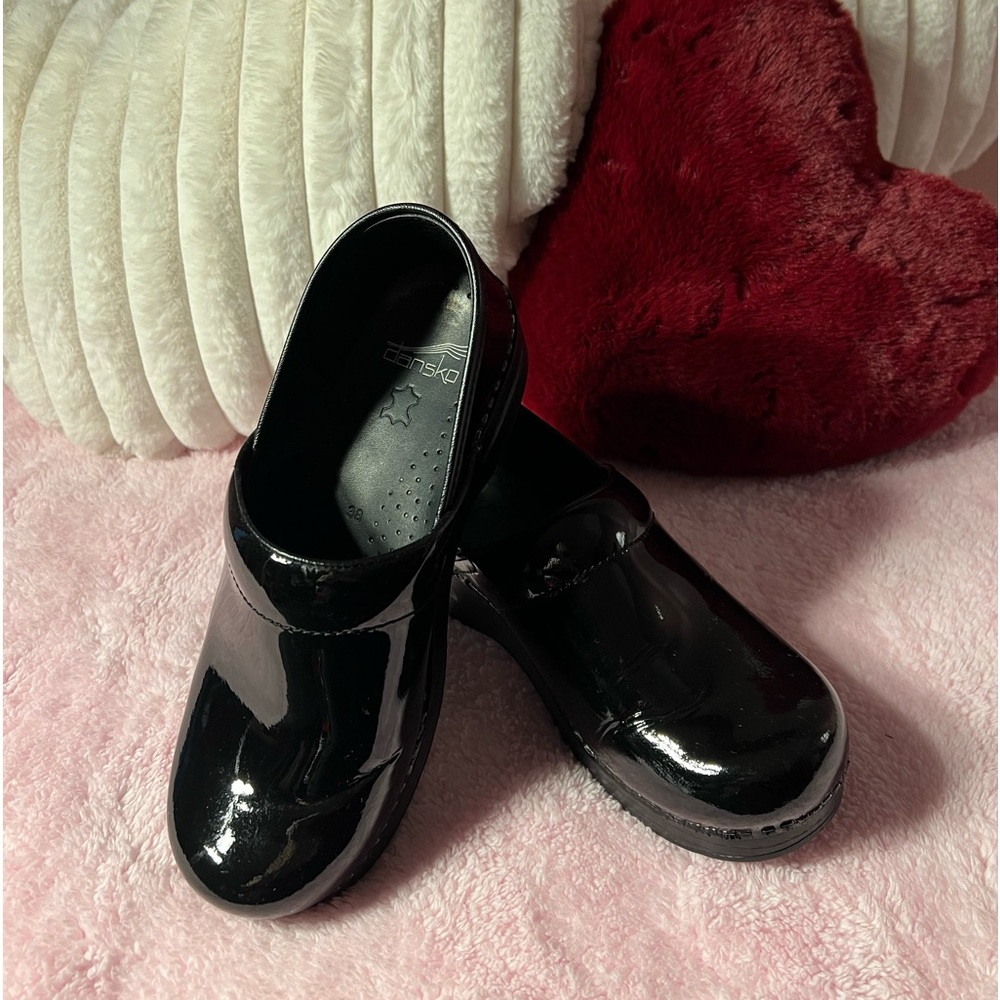 Dansko Clogs (38) size 8